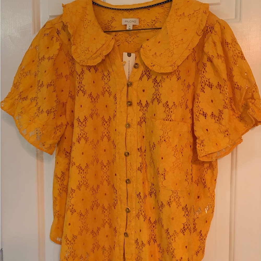 NWT Pilcro Bright Yellow Eyelet Button-Down Blouse with Peter Pan Collar
